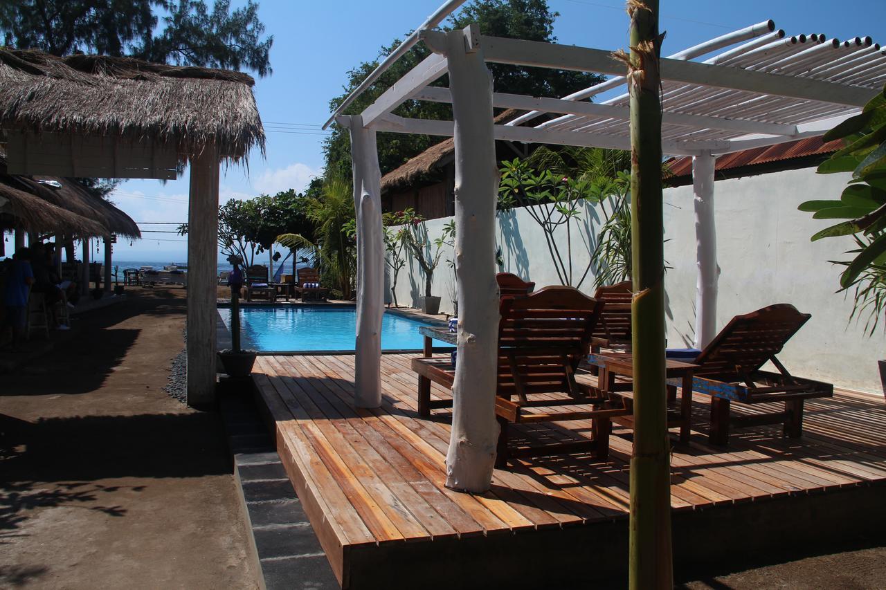 Star Bar And Bungalows Гили Еър Екстериор снимка