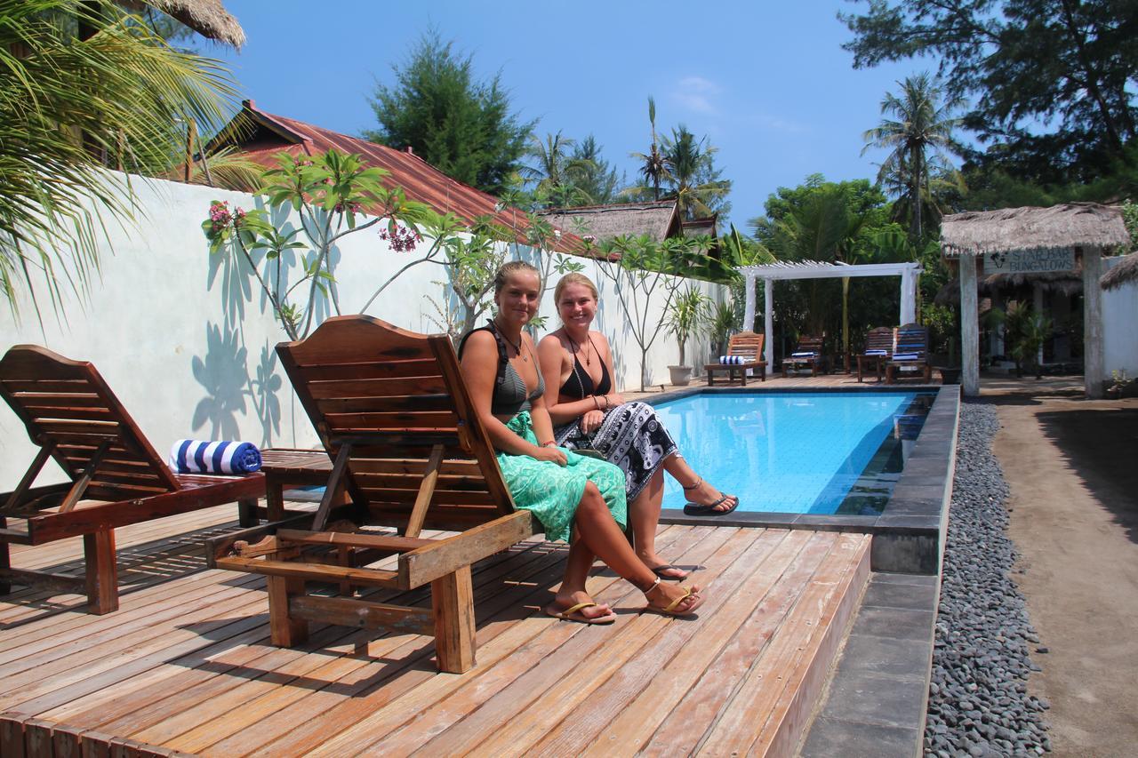 Star Bar And Bungalows Гили Еър Екстериор снимка