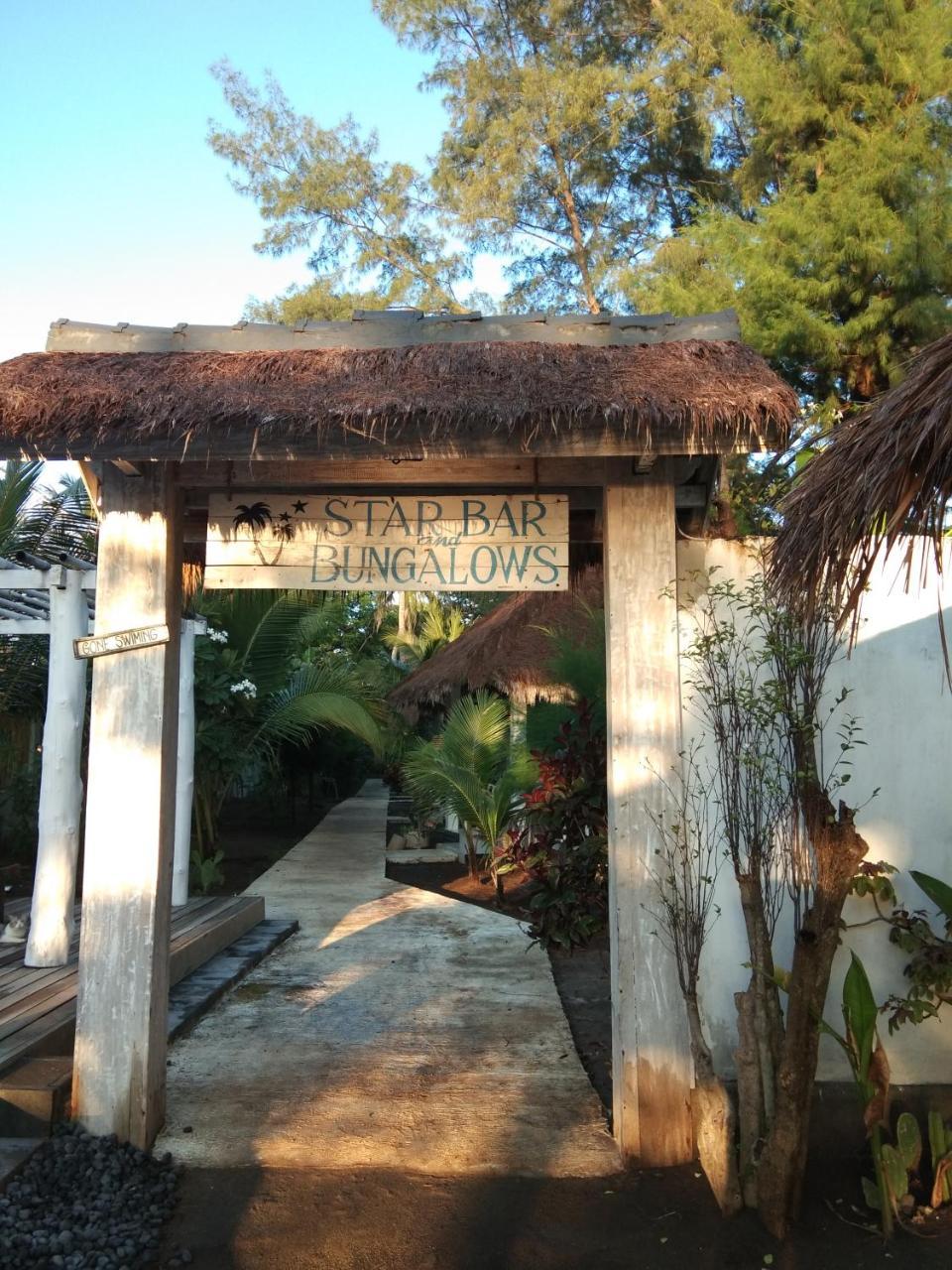 Star Bar And Bungalows Гили Еър Екстериор снимка